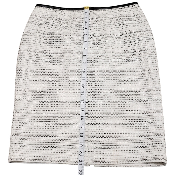 Calvin Klein Tweed Textured Marled Pattern Faux Leather Trim Pencil Skirt Size 2 - Picture 3 of 9